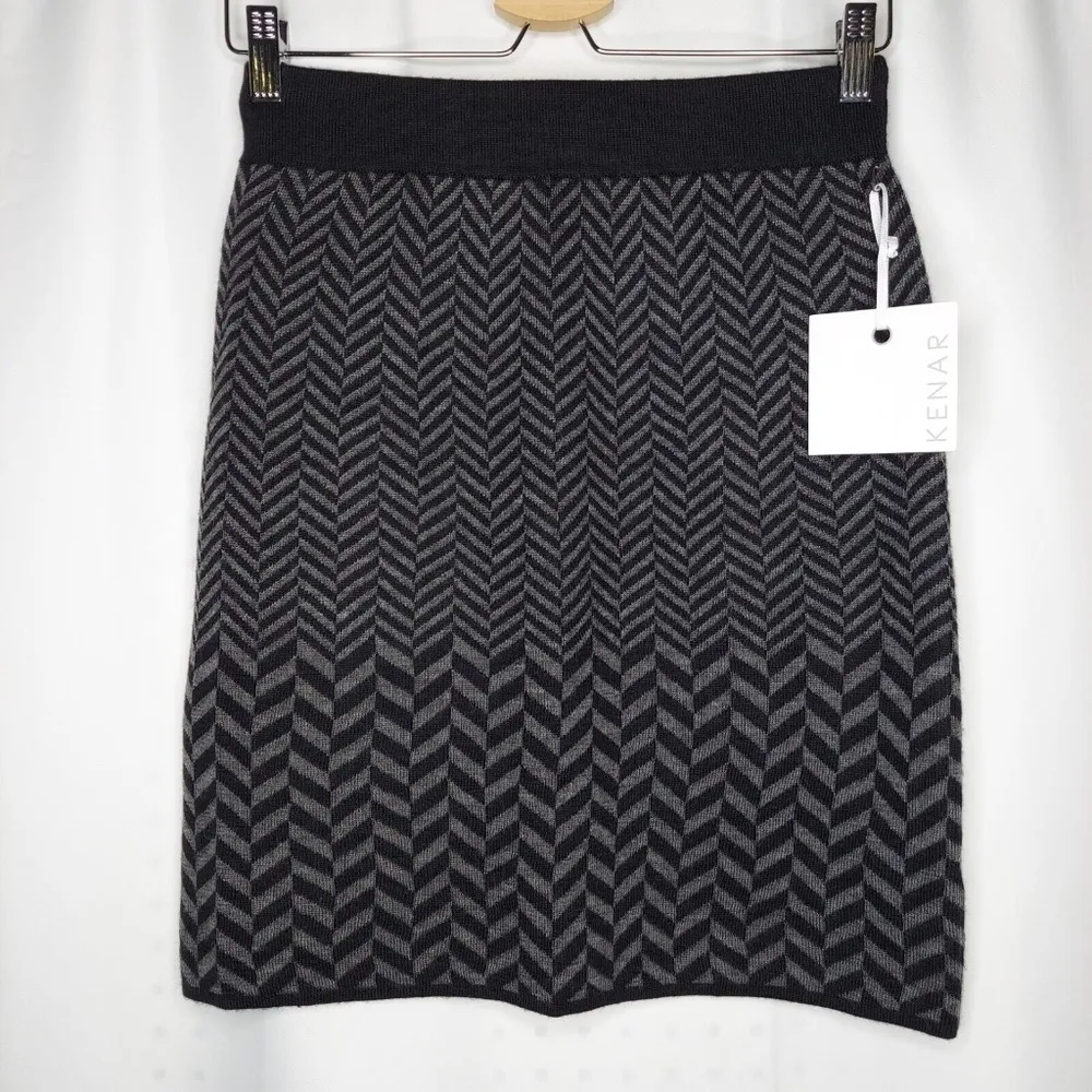 Kenar Women's Black Gray Chevron Wool Blend Pull On Stretch Mini Skirt Size M - Image 3