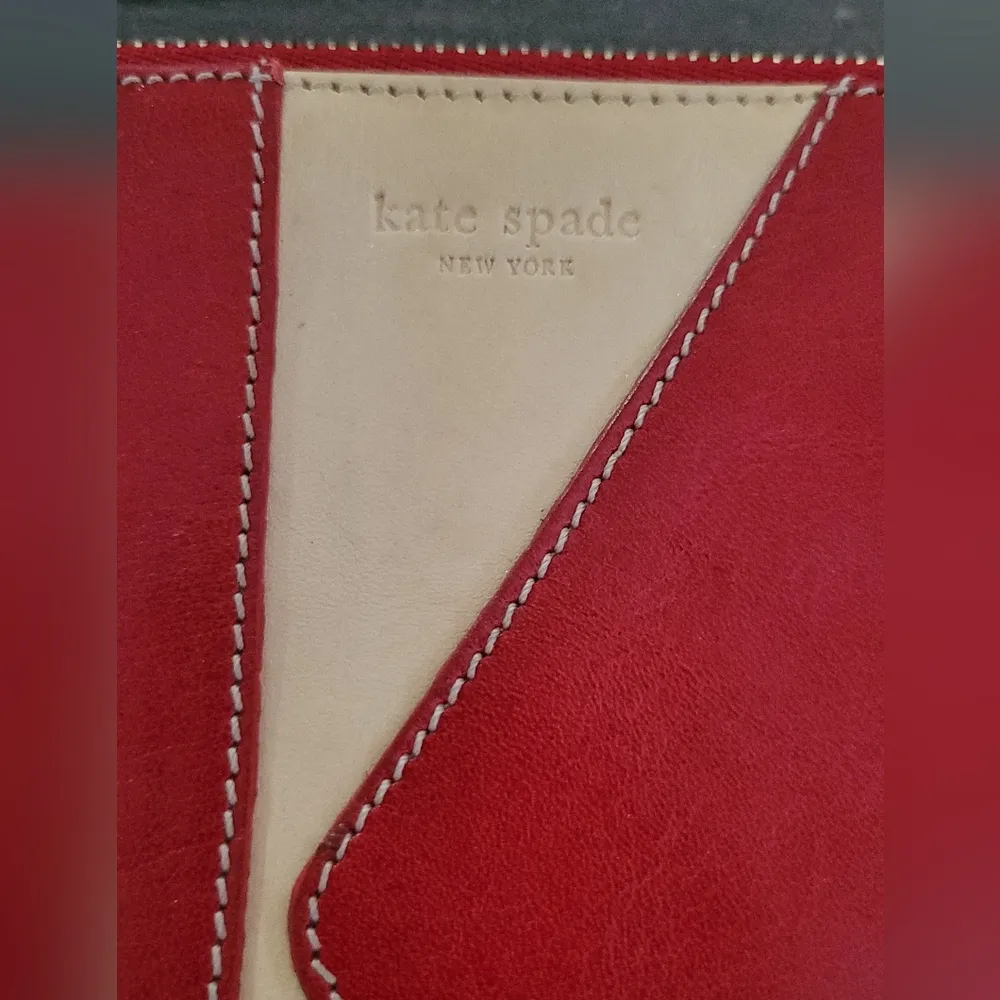 Vintage Kate Spade Wristlet. - Image 6
