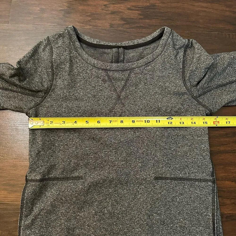 Lululemon Exhalation gray long sleeve pullover top size 2 - Image 9