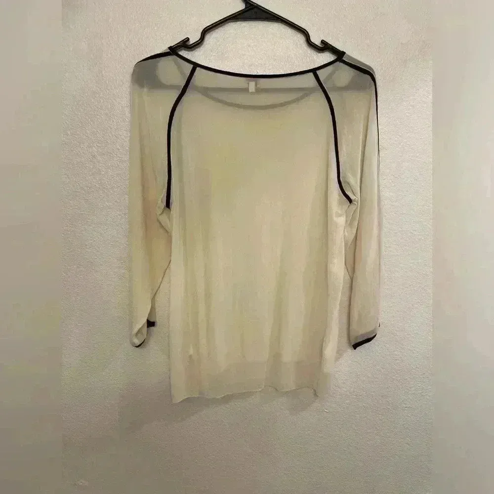 Aritzia Wilfred Women’s‎ Exclusive 100% Silk White With Black Trim Blouse Size S - Image 2