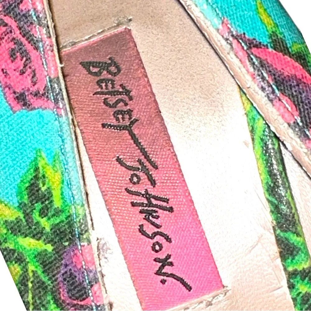 Betsey Johnson Women's Floral Peep Toe Heels - Blue and Pink - Image 7