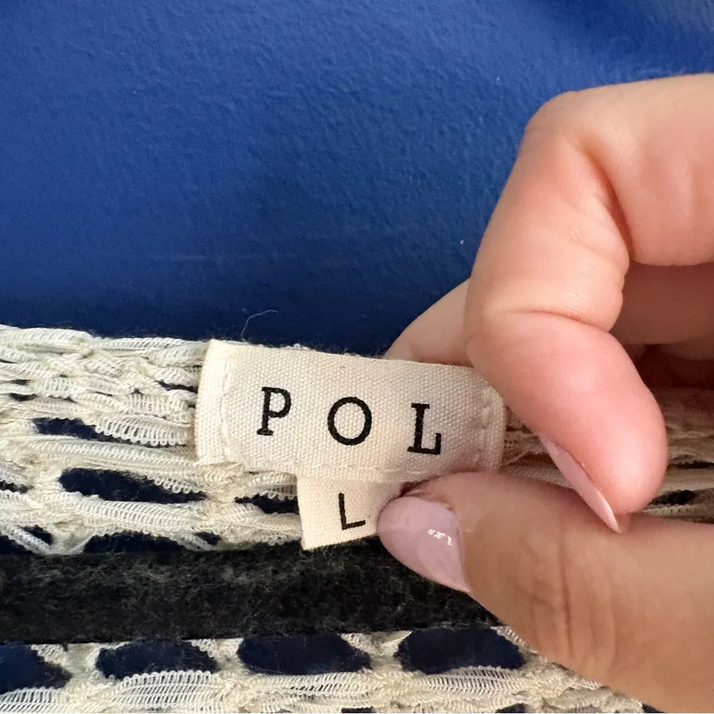 POL Cream V-Neck Sweater with Mesh Knit - Image 5