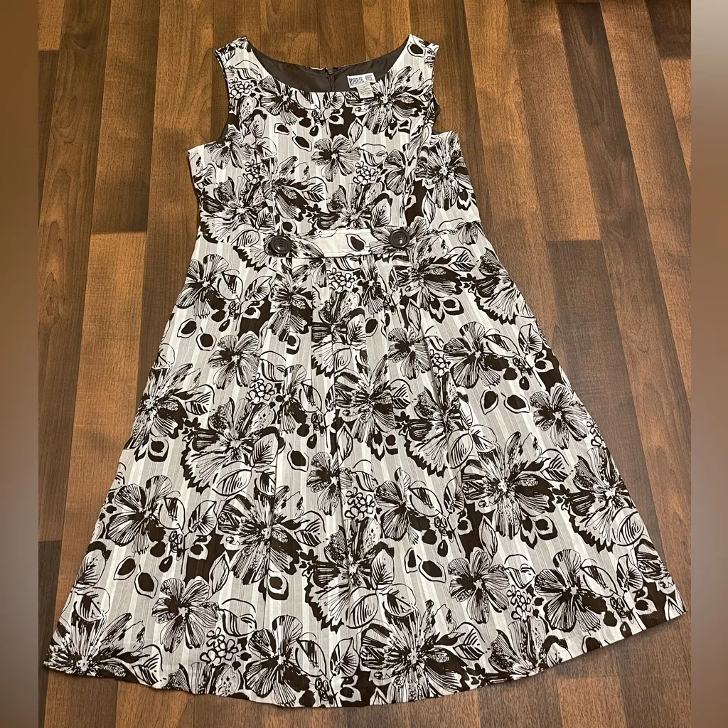 Robbie Bee Black and White Midi Sundress - Image 6