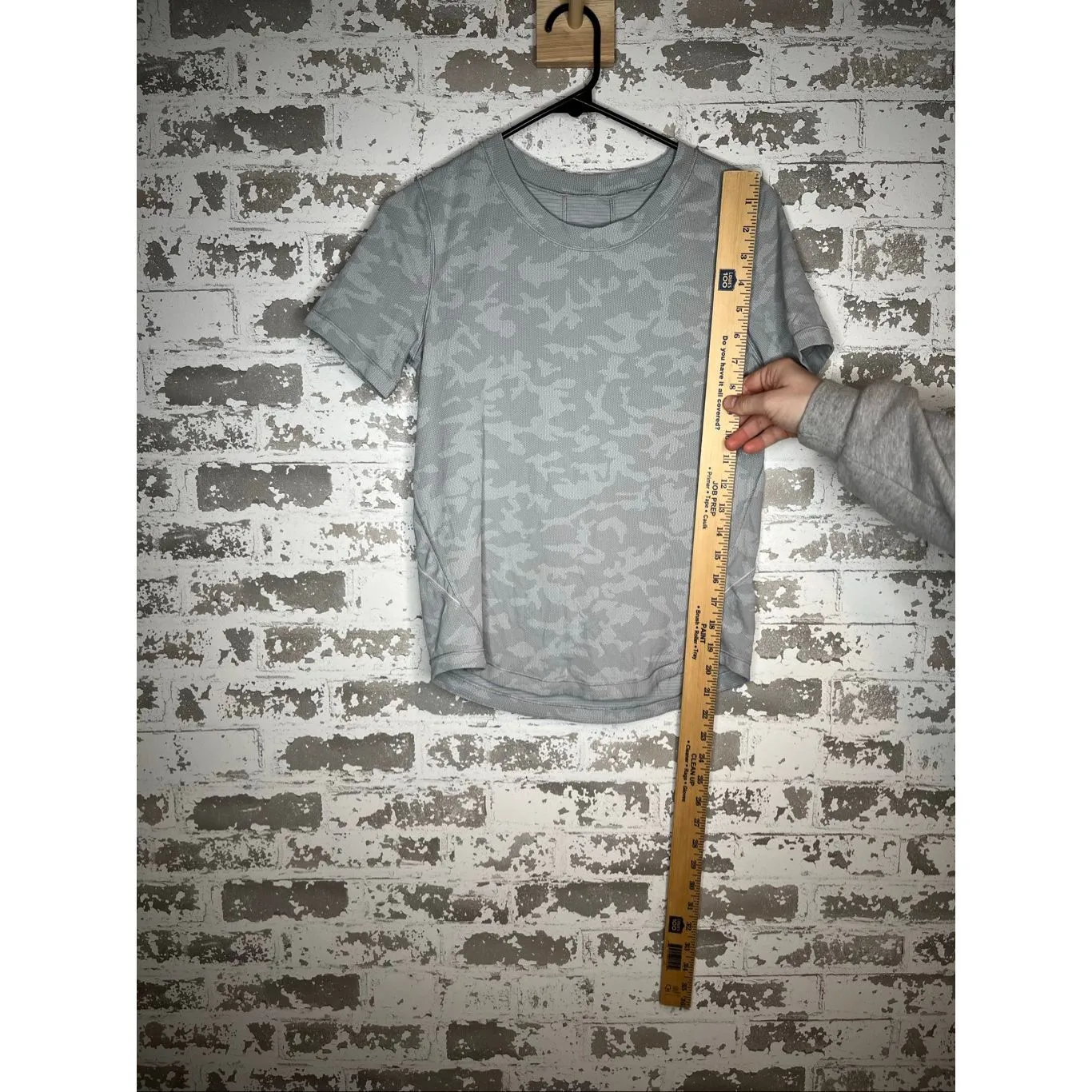 Lululemon | women gray camouflage athletic tee shirt - Image 4