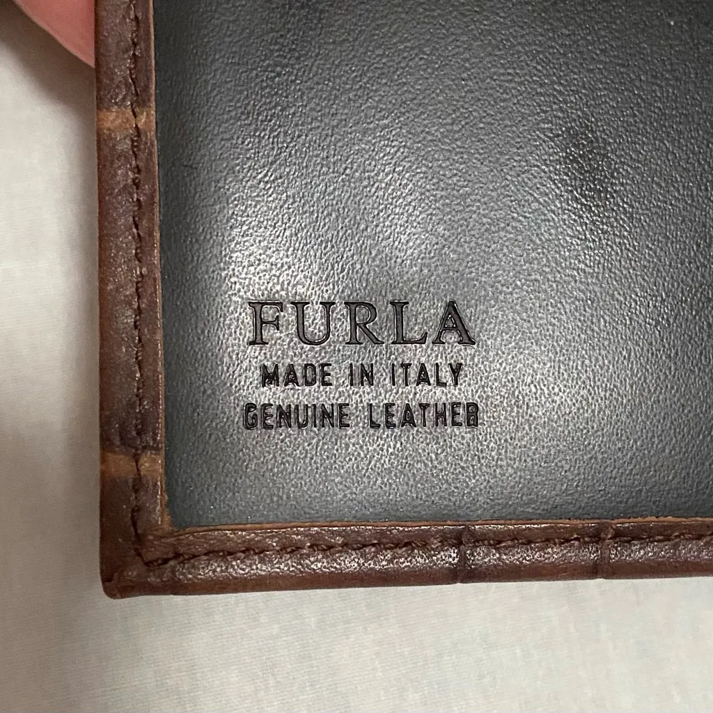 Furla Brown Croc-Embossed Leather Wallet - Image 7