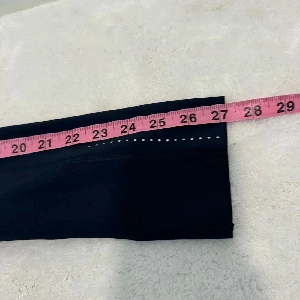 Lululemon Fast & Free Crop (19") in Midnight Navy  size 2 - Image 13