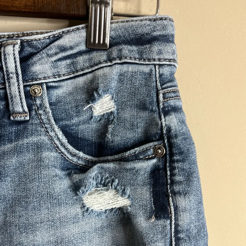 Silver jeans co sure thing long short size 26 - Image 2