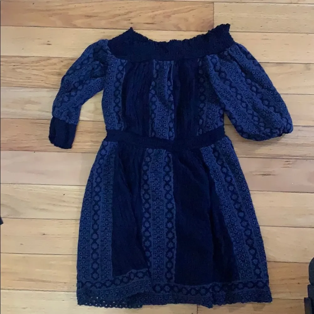 EUC Alice Olivia Pammy eyelet embroidered dress - Image 6