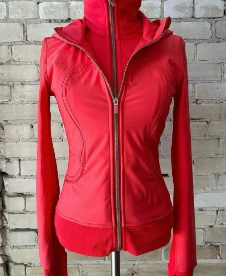 Lululemon  Scuba Softshell Jacket Coat with hood and detachable liner - Image 7