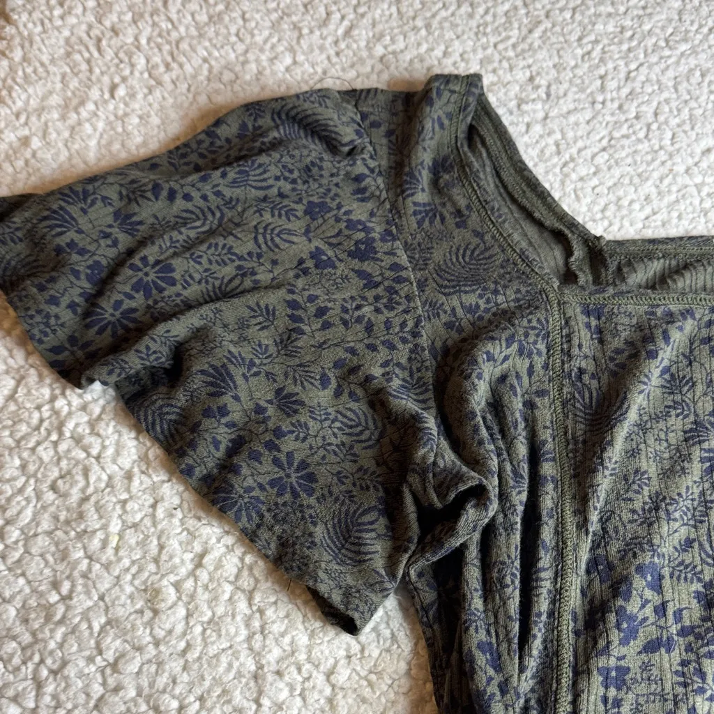 Lucky Brand Olive and Navy Boho Floral Blouse - Image 5