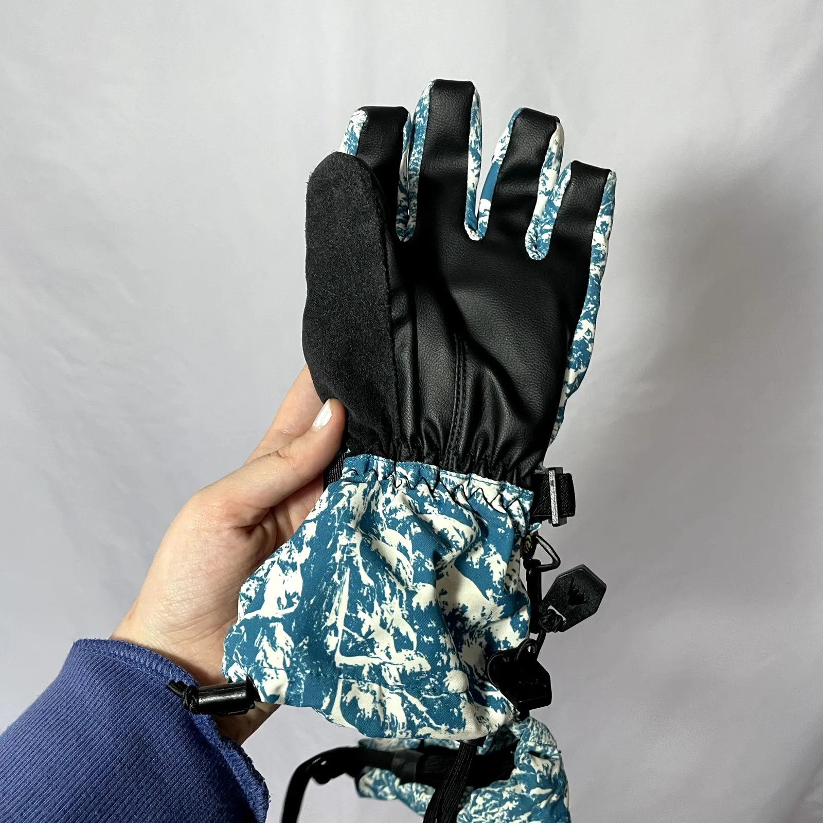 Burton blue and white winter waterproof gloves women's size S two left hands - Image 4