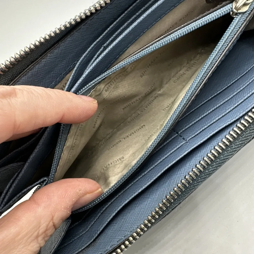 Michael Kors Mercer Leather Continental Wallet - Blue EUC - Image 13