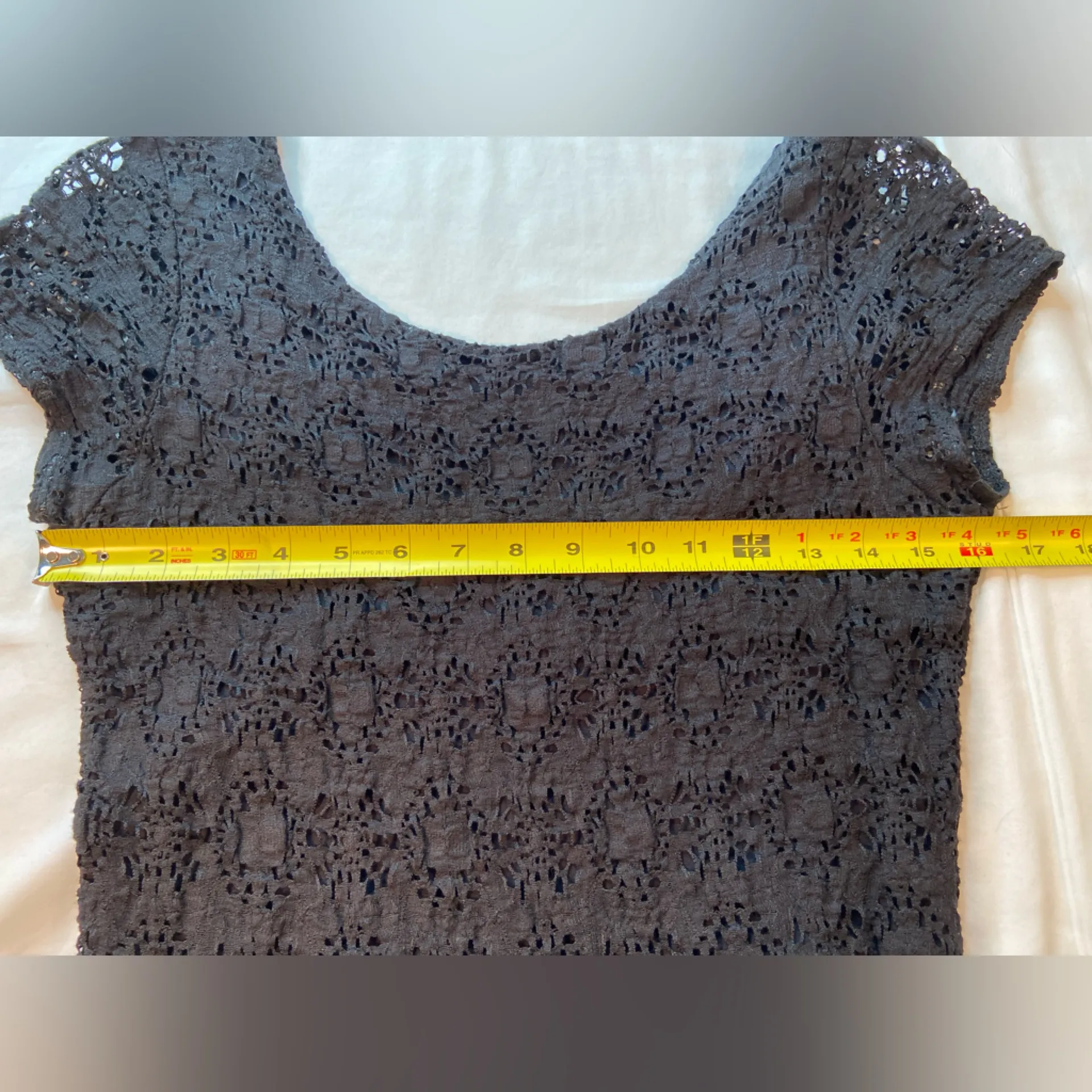 Aqua (Bloomingdale’s) Lace style Mini Dress, Stretchy,‎ Size L - Image 6