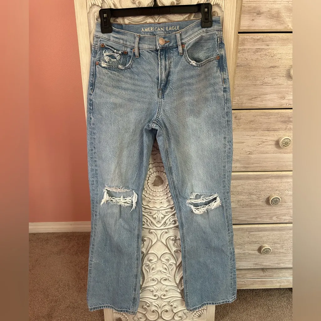 American Eagle 90’s bootcut distressed knees light wash comfort waist jeans 2reg - Image 7