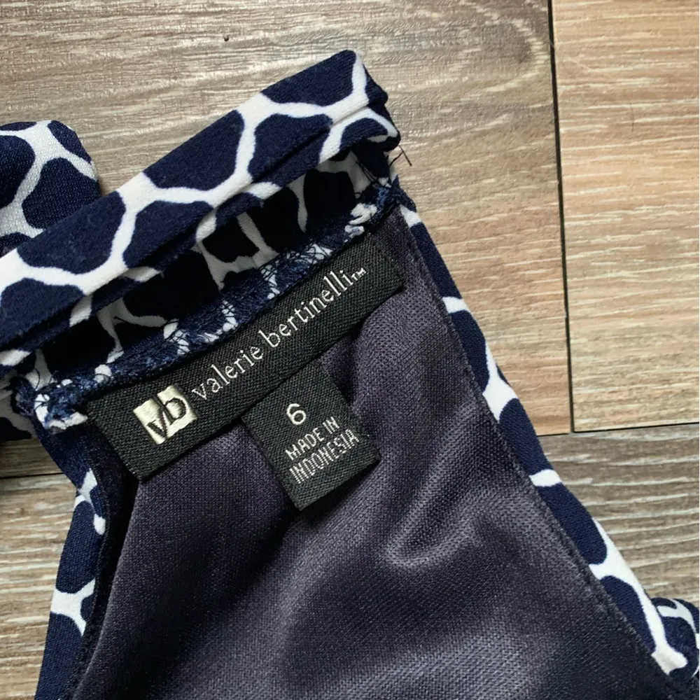 Valerie Bertinelli Navy & White Geometric Mini Dress 6 - Image 5