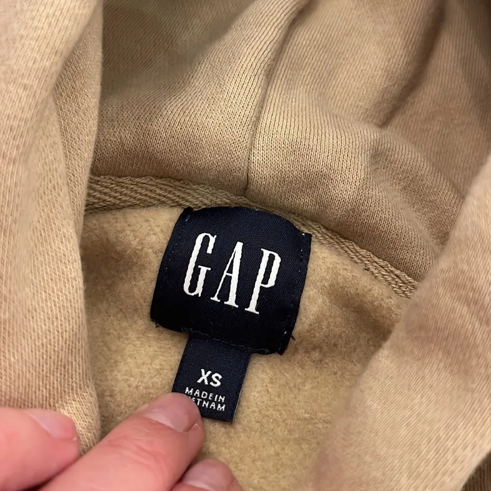 GAP Vintahe Soft Cropped Hoodie - Image 3