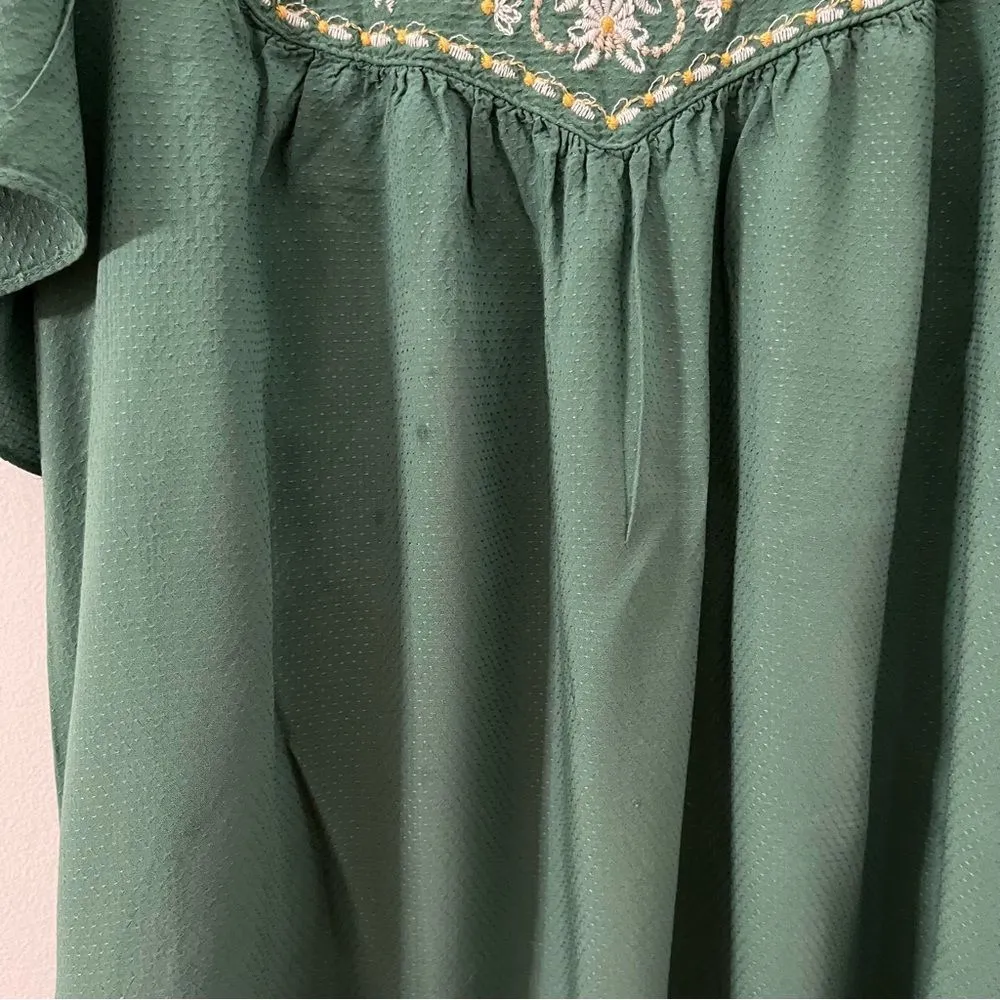 Max Studio Green Vice Embroidered Mini Dress Size Small - Image 8