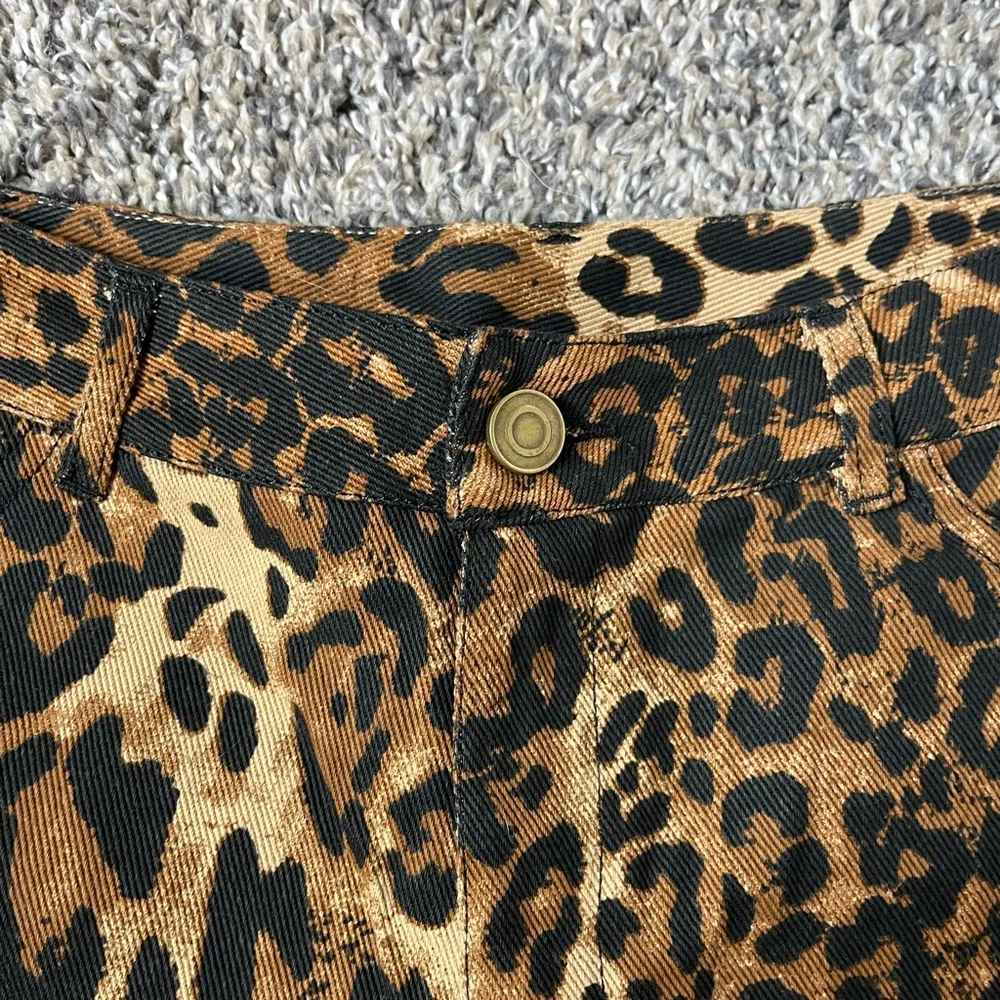 Cider NWT  Low Rise Leopard Print Shorts with Gold Details - Image 4