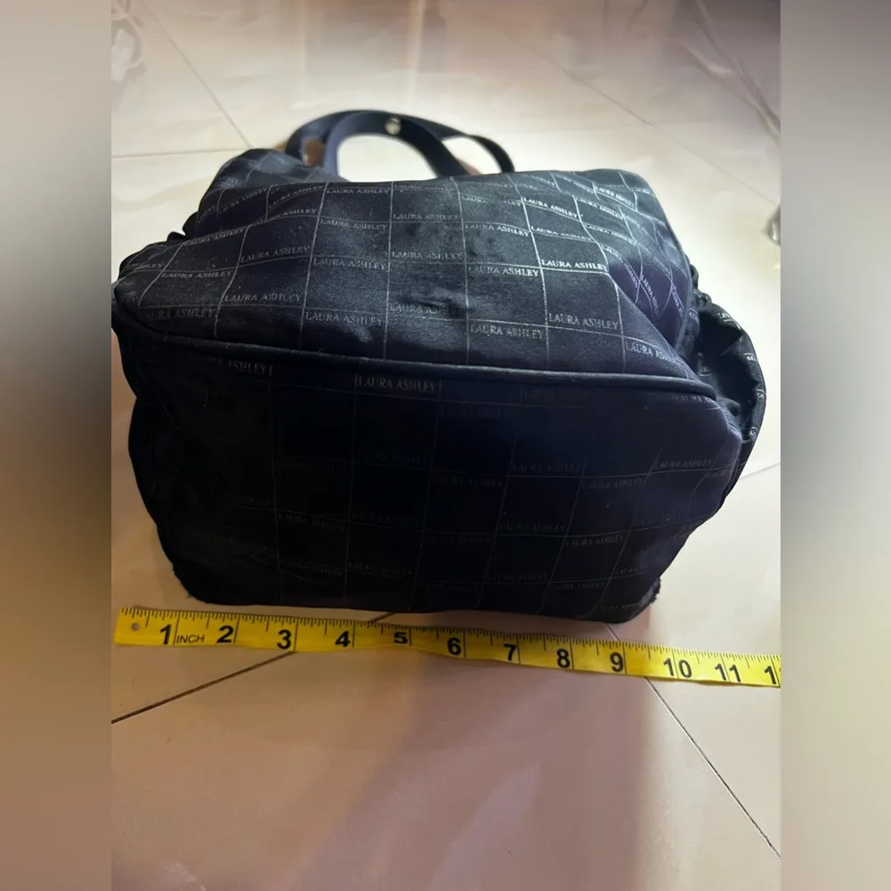 Laura Ashley diaper bag black stamped Laura Ashley everywhere with 2 pockets - Image 10