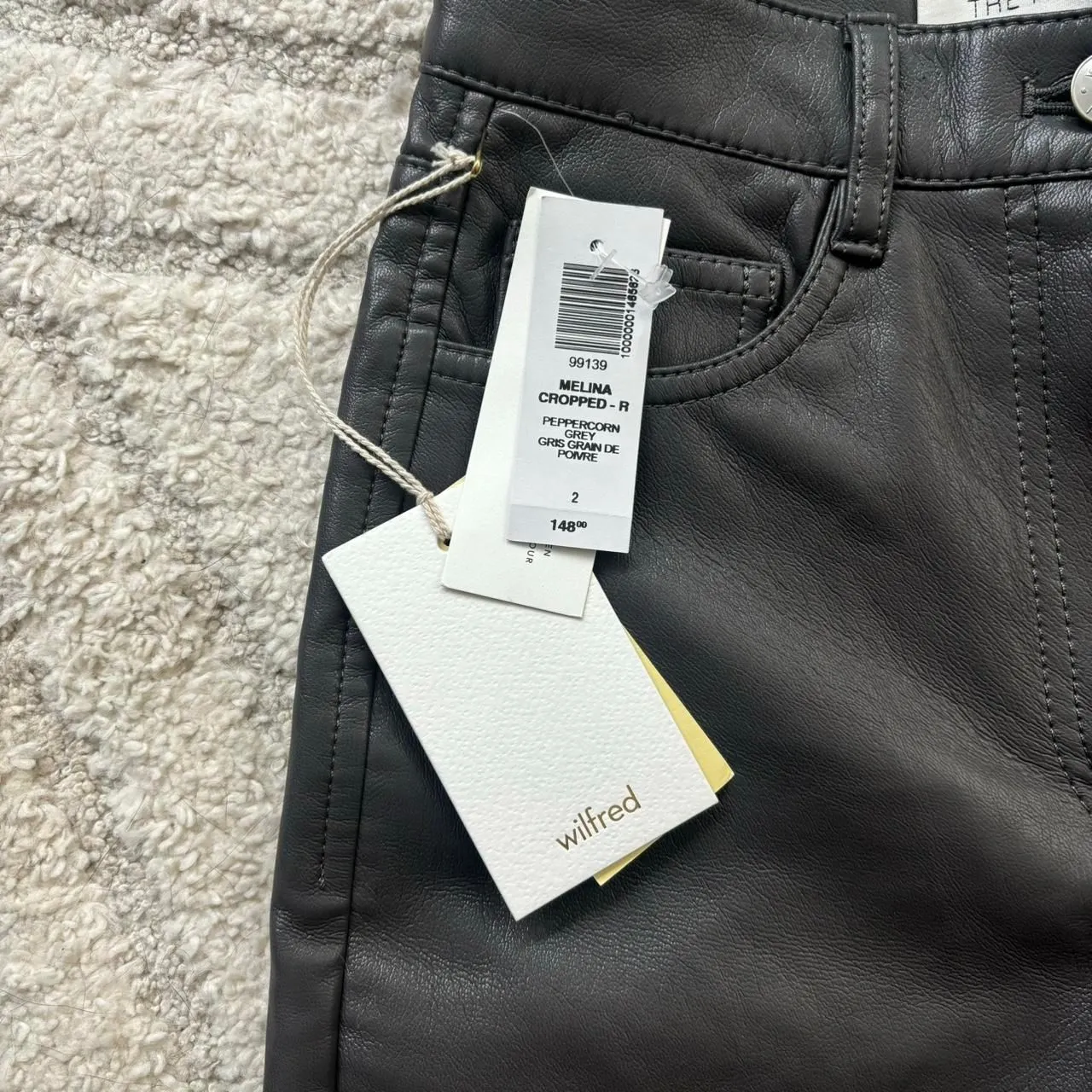 Aritzia Cropped Melina Vegan Leather New With Tags Pants - Image 3