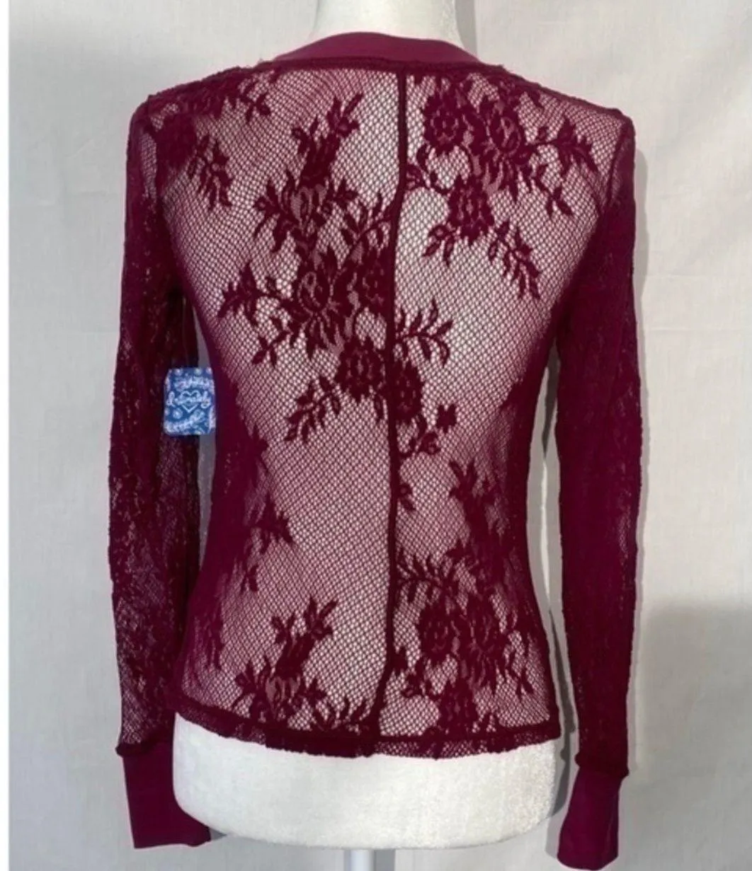 U Into This Lace Long Sleeve Top In Rose Hypnotic Size - Image 3
