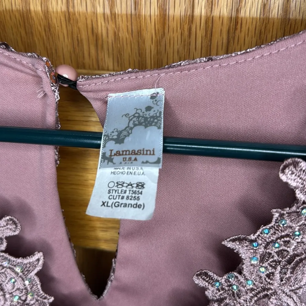 Lamasini USA Sequin Lace V - Image 3