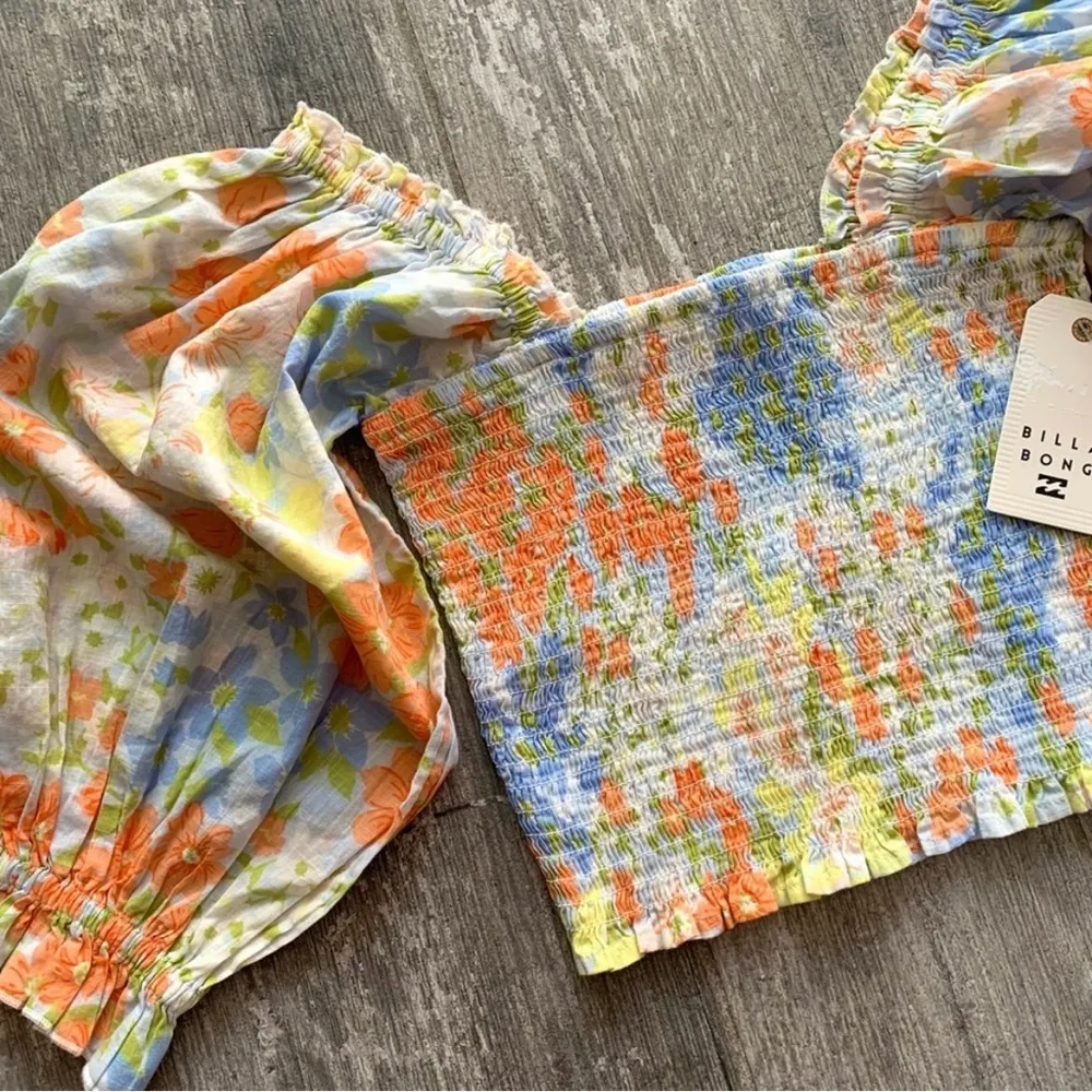 - FEELING GROOVY TOP NWT - Image 6