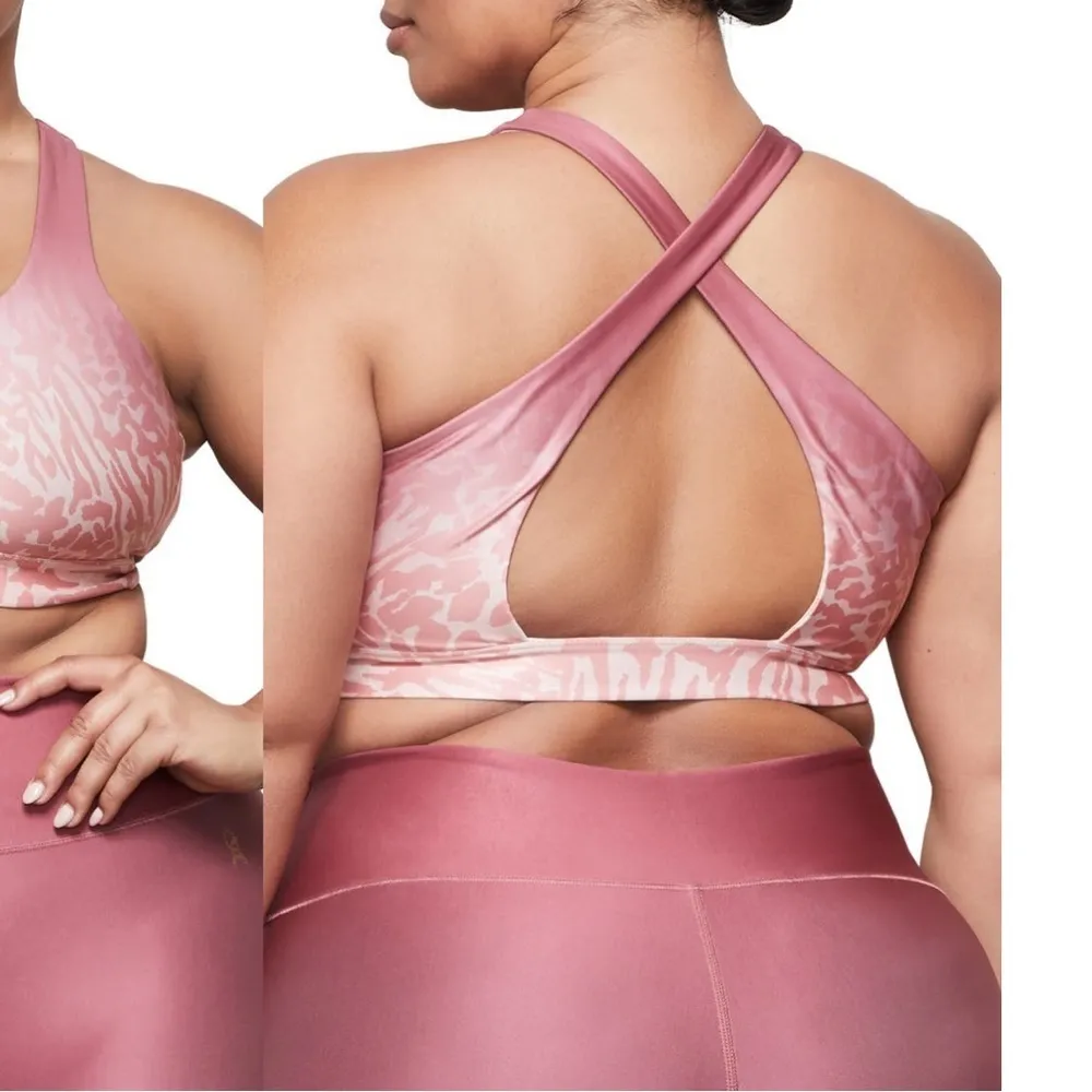 NWT Good American Ombré Cross Back Sports Bra - Image 2