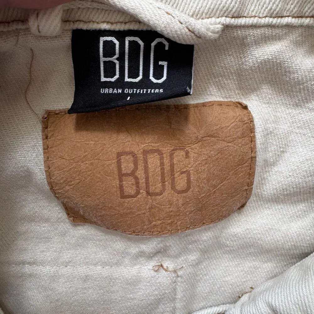 Urban Outfitters BDG Adult/Women’s Patchwork White Denim Jean Jacket L - Image 3