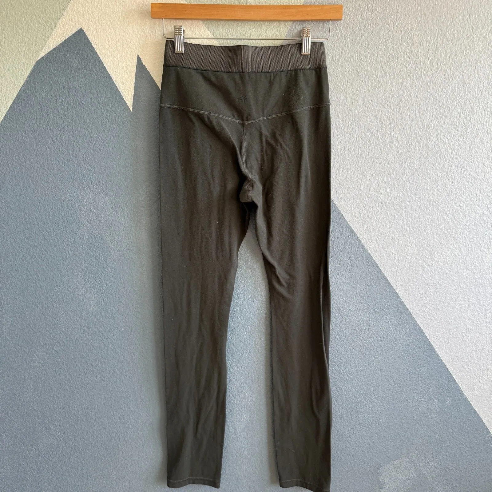 Athleta Aura Split Pant Dark Olive Size Small - Image 7