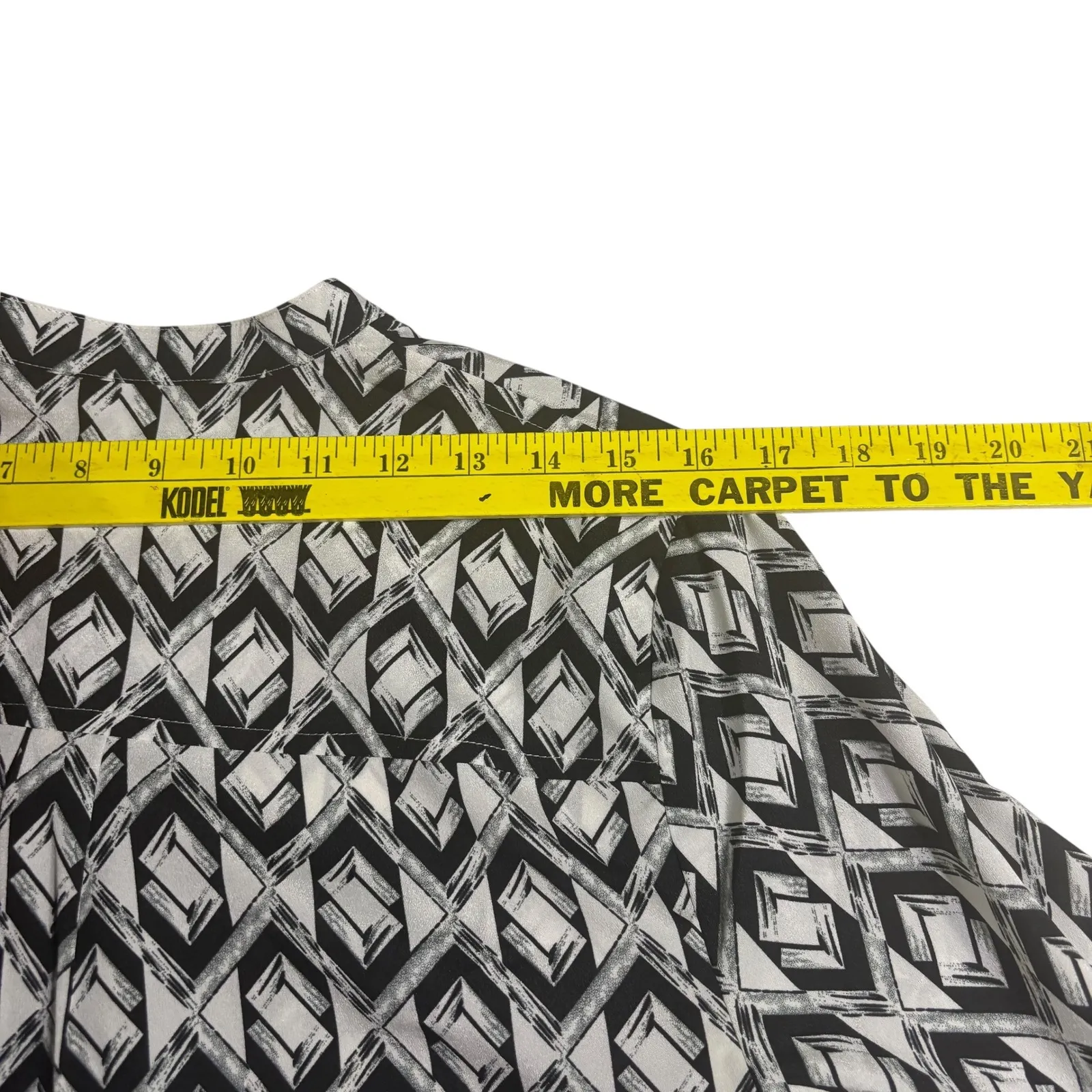 Ivanka Trump Blouse Diamond Print Long Sleeve Button Up Shirt‎ S/P - Image 7