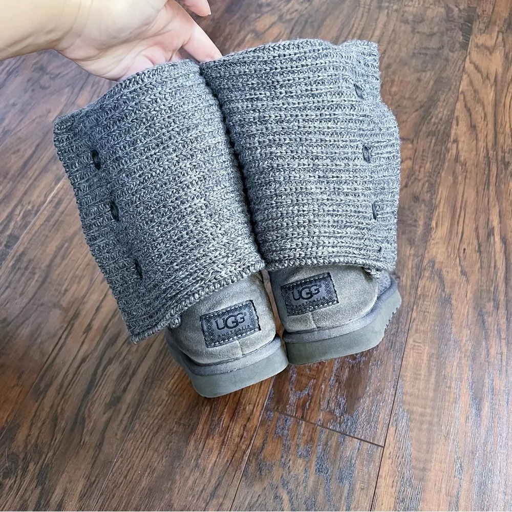 UGG • Cardy II Boot grey ribbed knit sweater triple button fold over slouch - Image 9