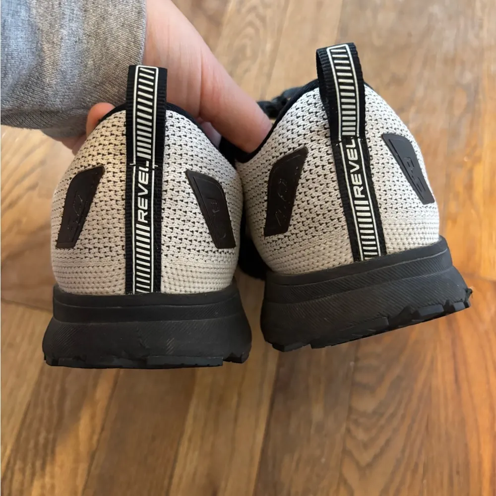 Brooks Revel 4 White 9 Running Shoe - Image 3