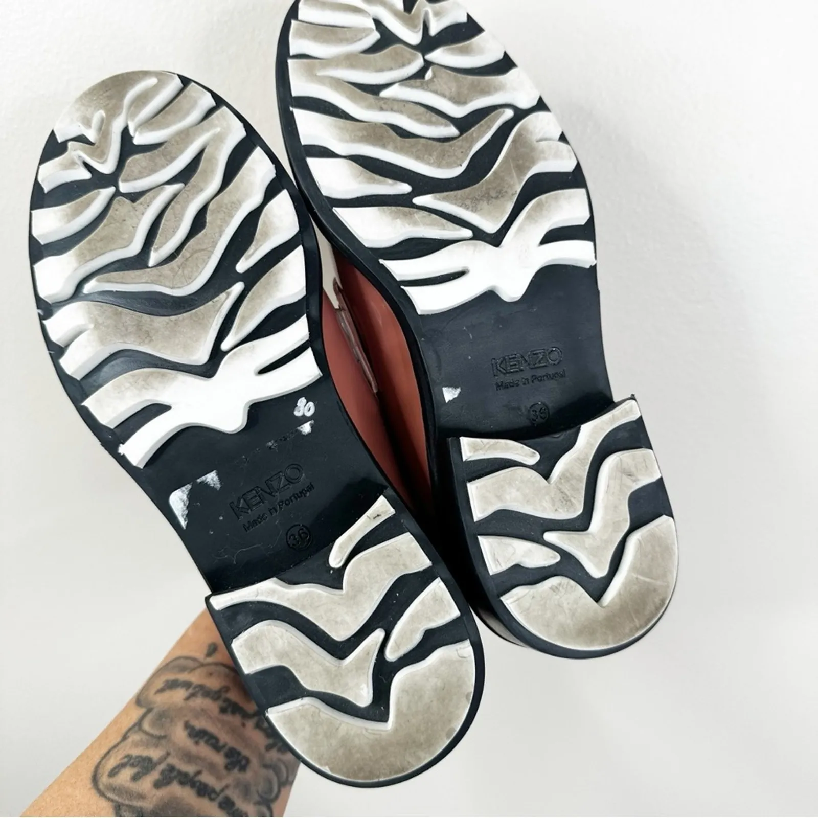 Kenzo Georgia Patent Leather Tassel Loafers in Rose Womens 36 - Image 6