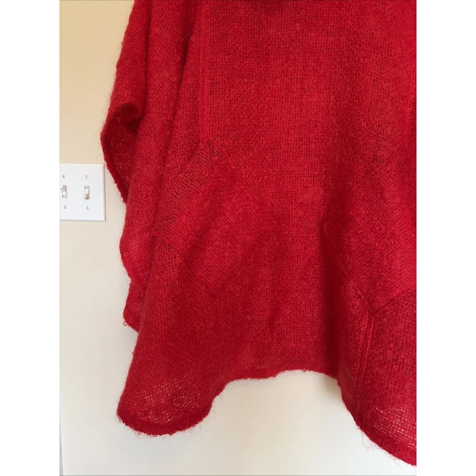 Vintage VTG Handwoven Suzanne Schwartz Kentucky Red Cowl Neck Poncho Pocket Cape Size undefined - Image 2