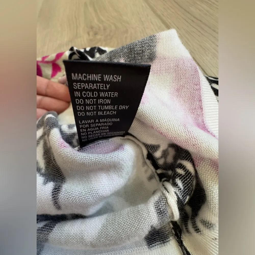 Women's Multicolor Patterned Top Petite. White Size undefined - Image 6