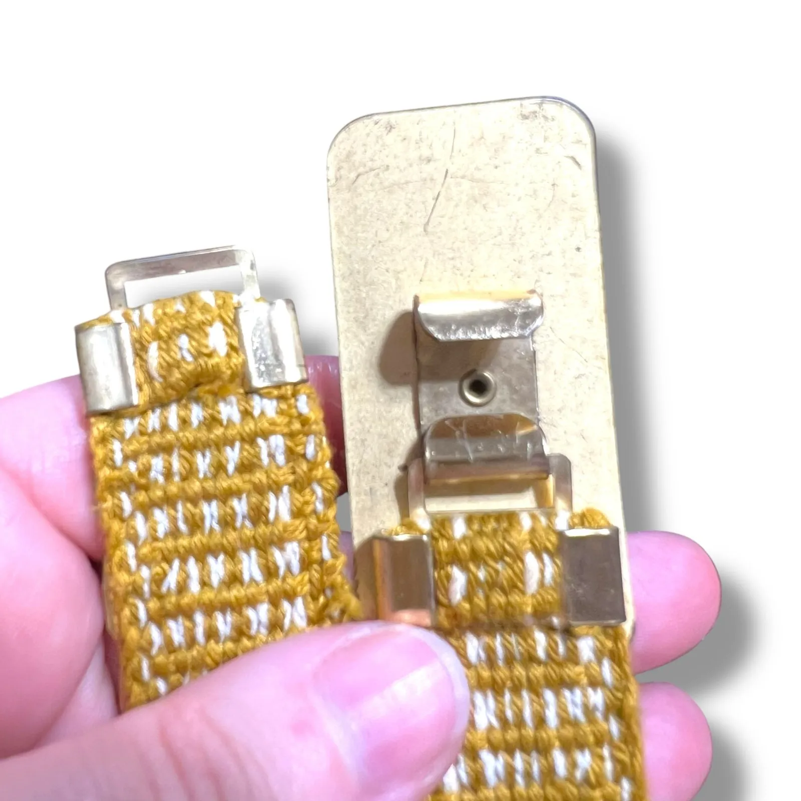 Vintage 50s 60s Womens Scales Stretch Belt Flower Buckle Accent Gold Tone - Image 6