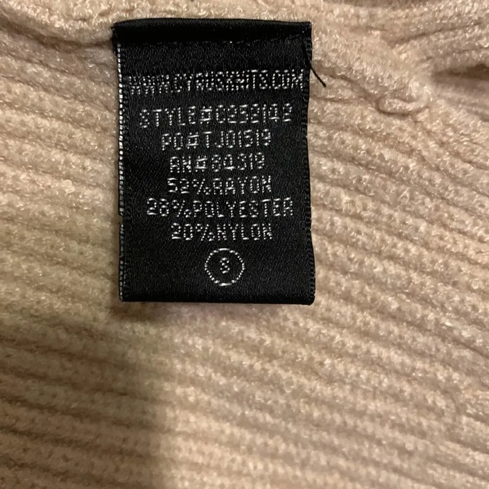 Cyrus‎ Women’s  Beige Long sleeve Pullover Sweater - Image 8