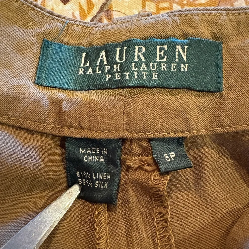 Lauren Ralph Lauren women's linen and silk blend
pants size 6P - Image 3