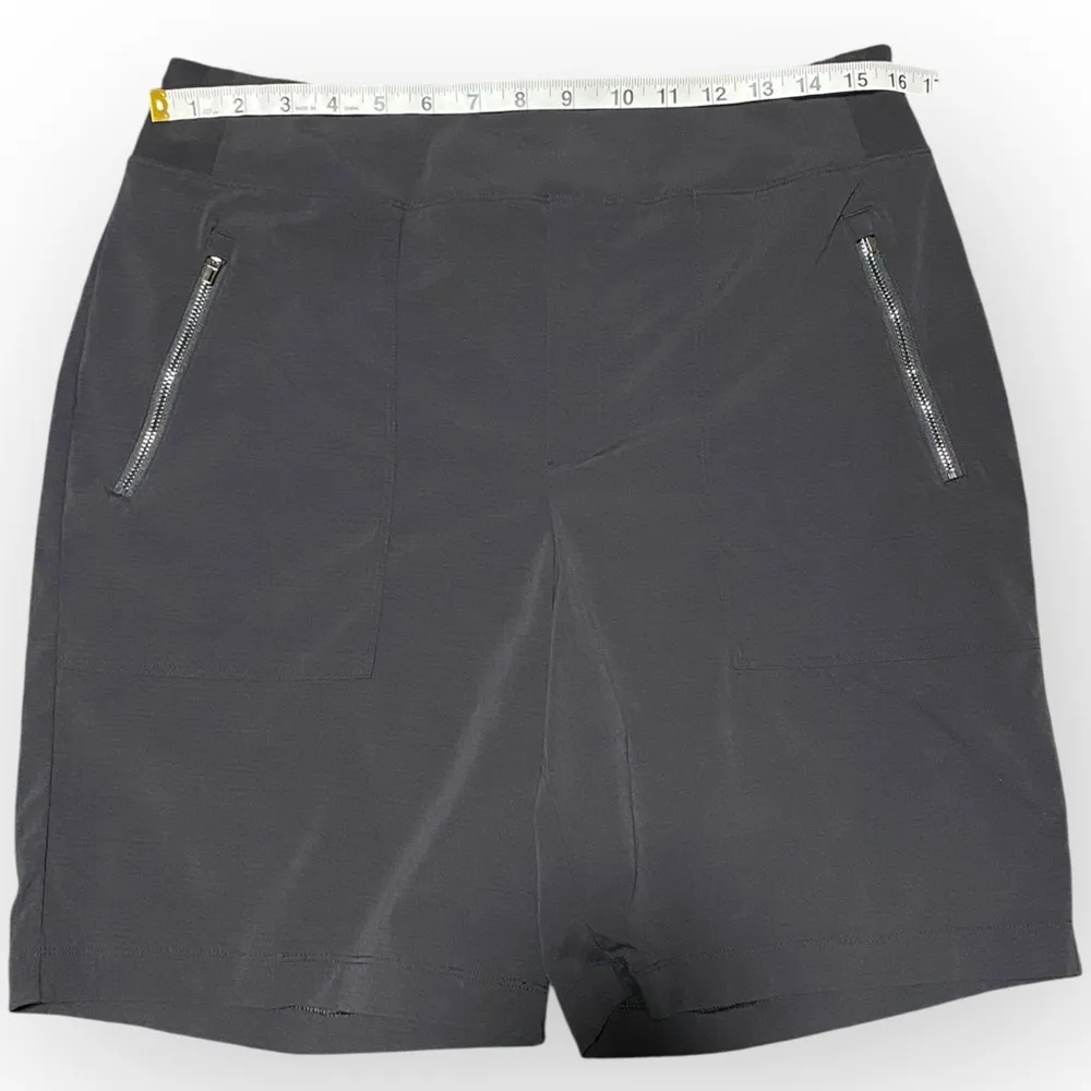 Athleta Women Trekkie Bermuda Shorts Black Hiking Outdoor With Zipper Pockets - Image 3