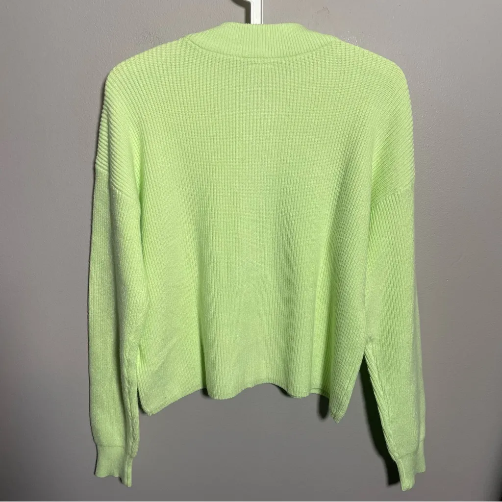 LASCANA Lime Green Pullover Sweater with button front detail Size 6 - Image 3