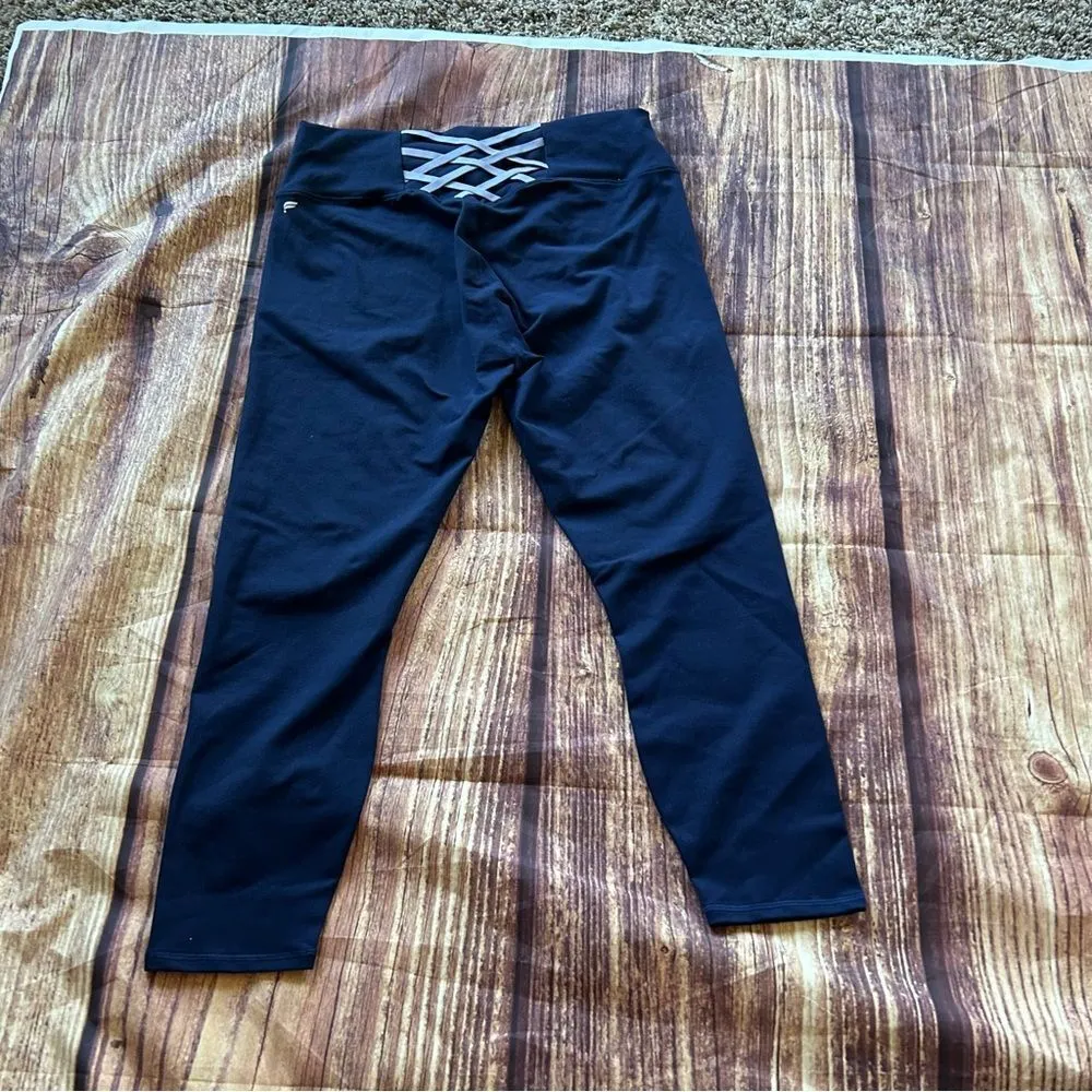 Women’s Fabletics Leggings NWT Powerhold 7/8 Size XXL 16/18 Navy - Image 5