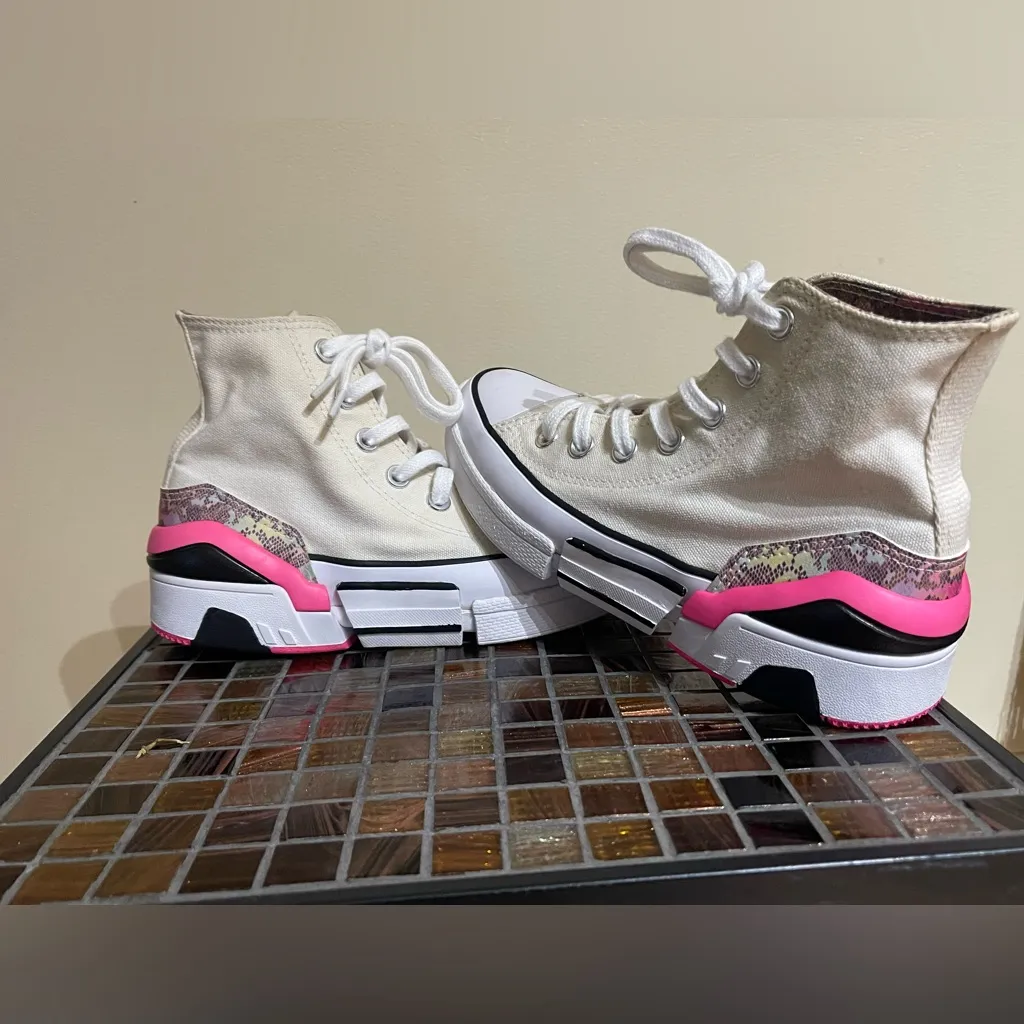 Converse Women's CPX70 High 'Snakeskin Archive Print' - Image 5