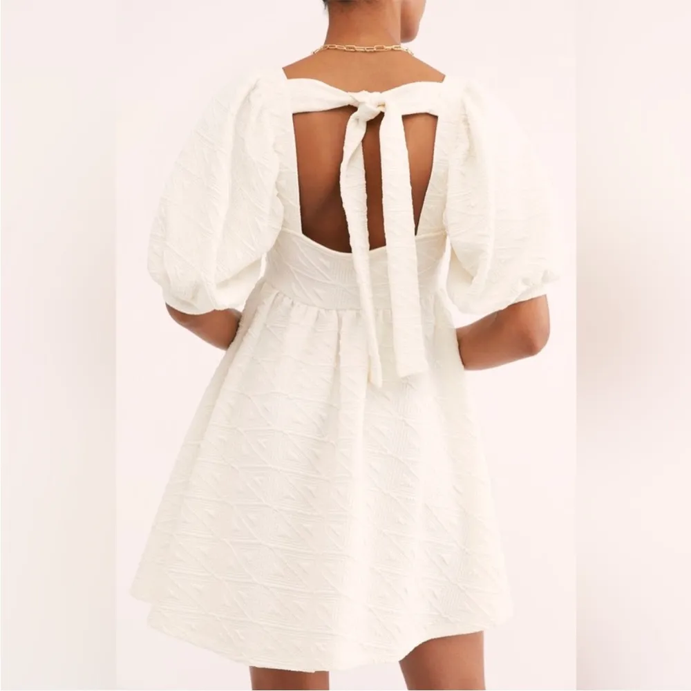 Free people violet puff sleeve tie back mini dress white sz S - Image 3