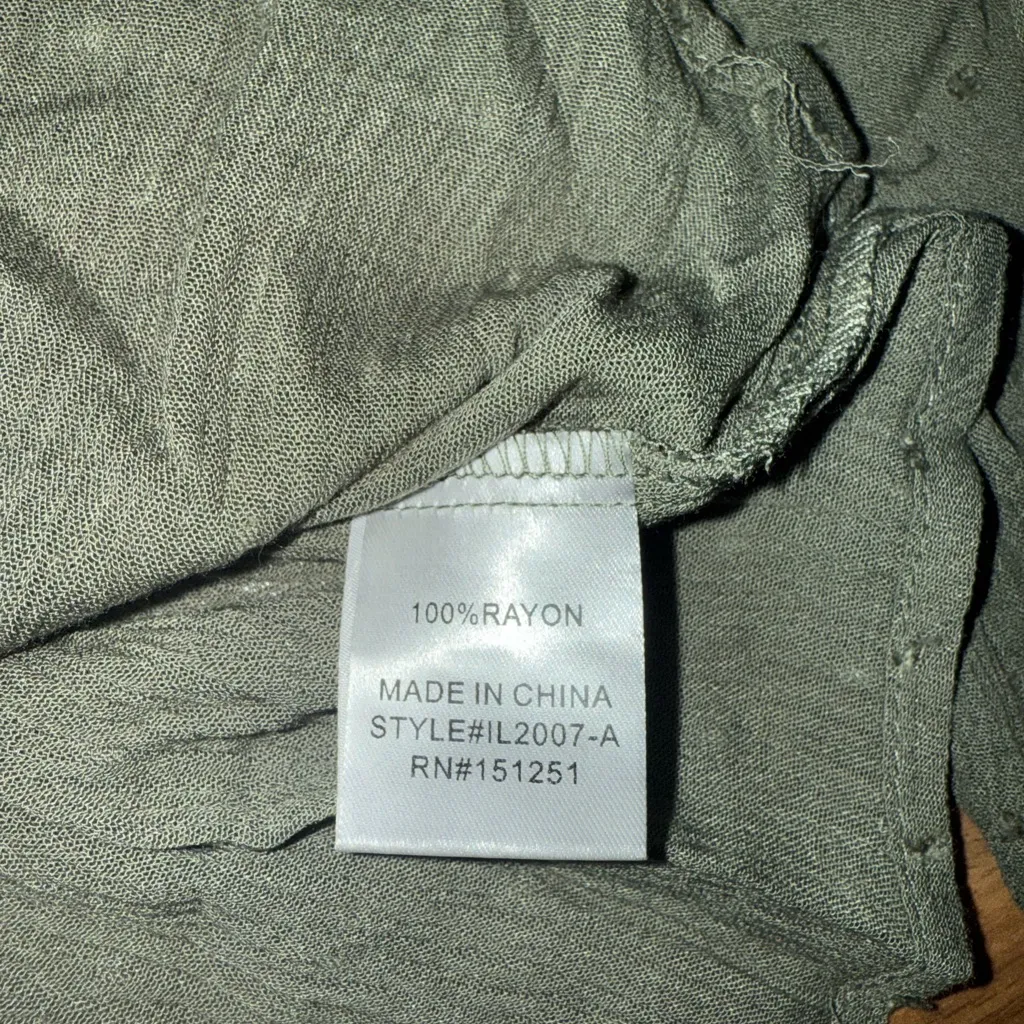 In loom boutique brand top‎ green smoked top baby doll style bottom LG. NWT - Image 3