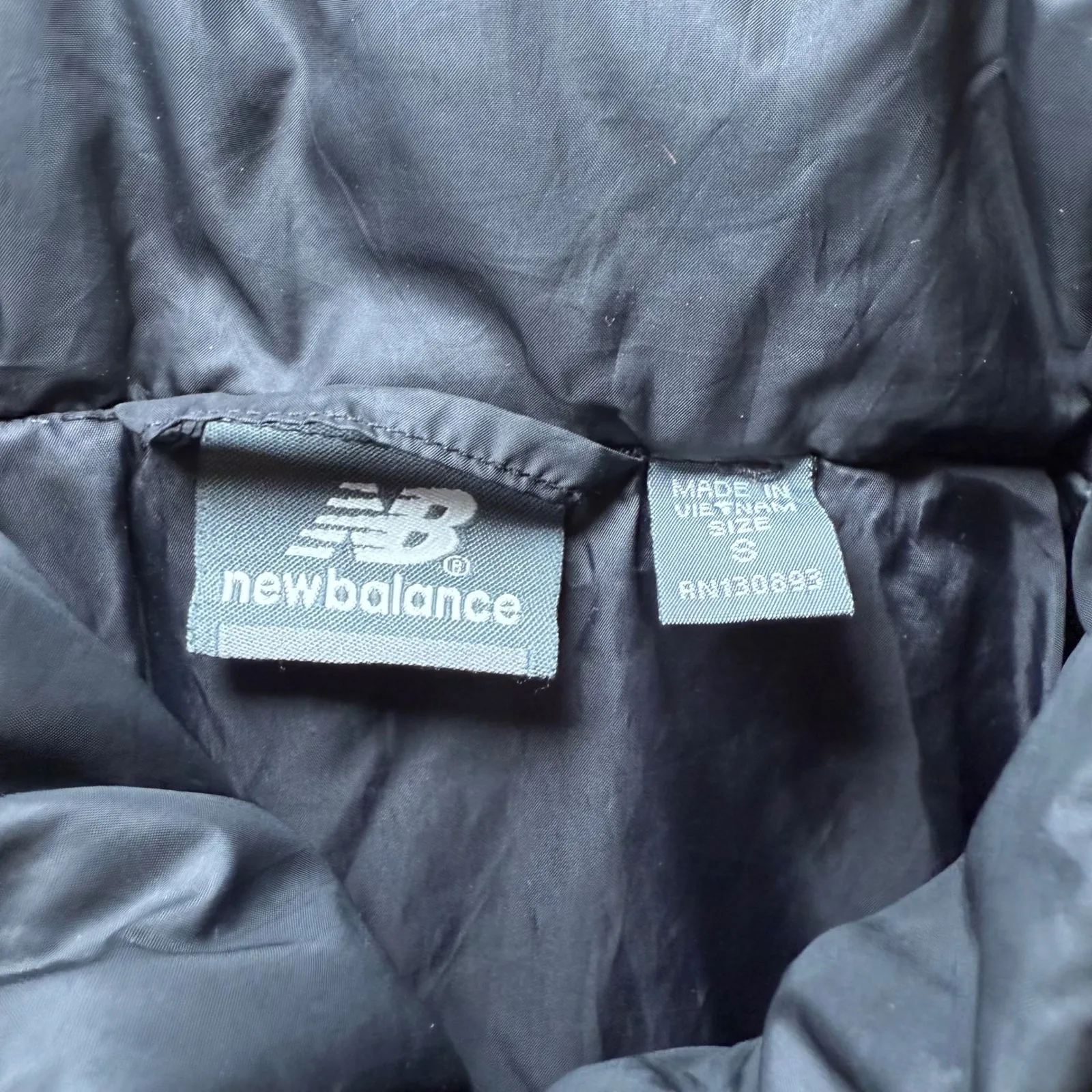 New Balance Women's Puffer Jacket Black Full Zip Stand Collar Quilted Warm - Image 9