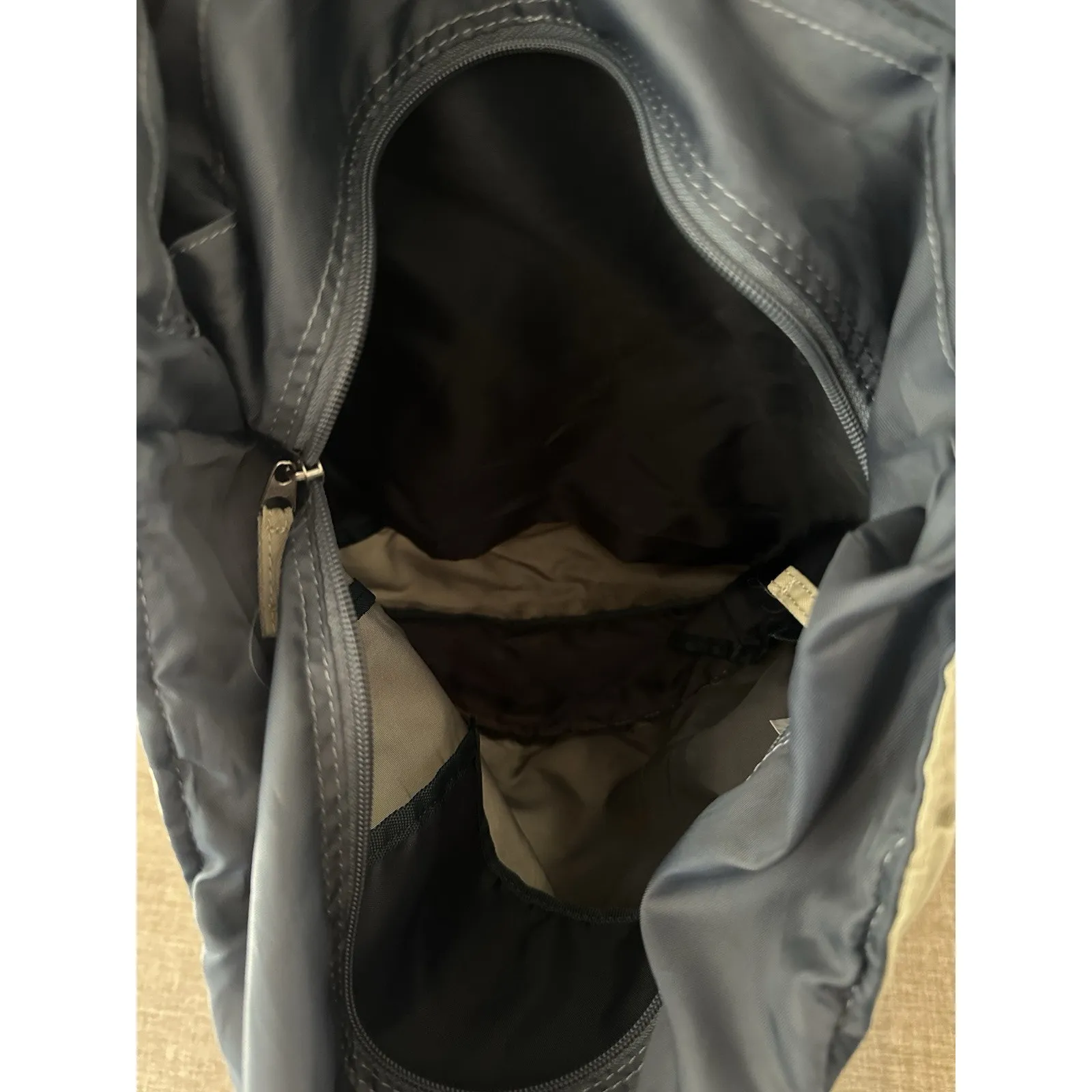 Valentino Viscani Nylon Tote Bag Travel Career Beige Zip Close Double Handle - Image 4