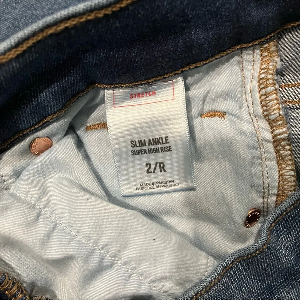 Express Slim Ankle Super High Rise Distressed Chewed Hem Jeans, Sz 2 - Image 12