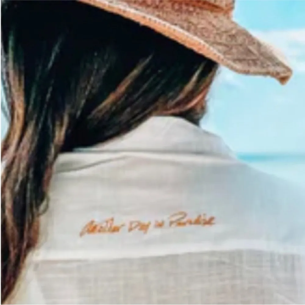 LUCKY WE LIVE HAWAII x GOLDFISH KISS WHITE COTTON SHORT SLEEVE BUTTON COVERUP ML Size M - Image 5