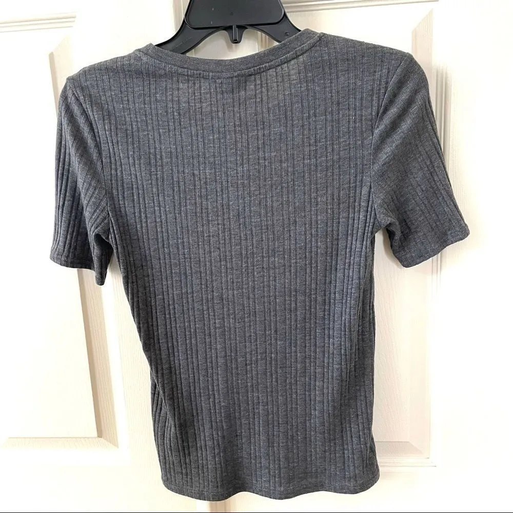 Topshop  ribbed grey short sleeved top - Image 3